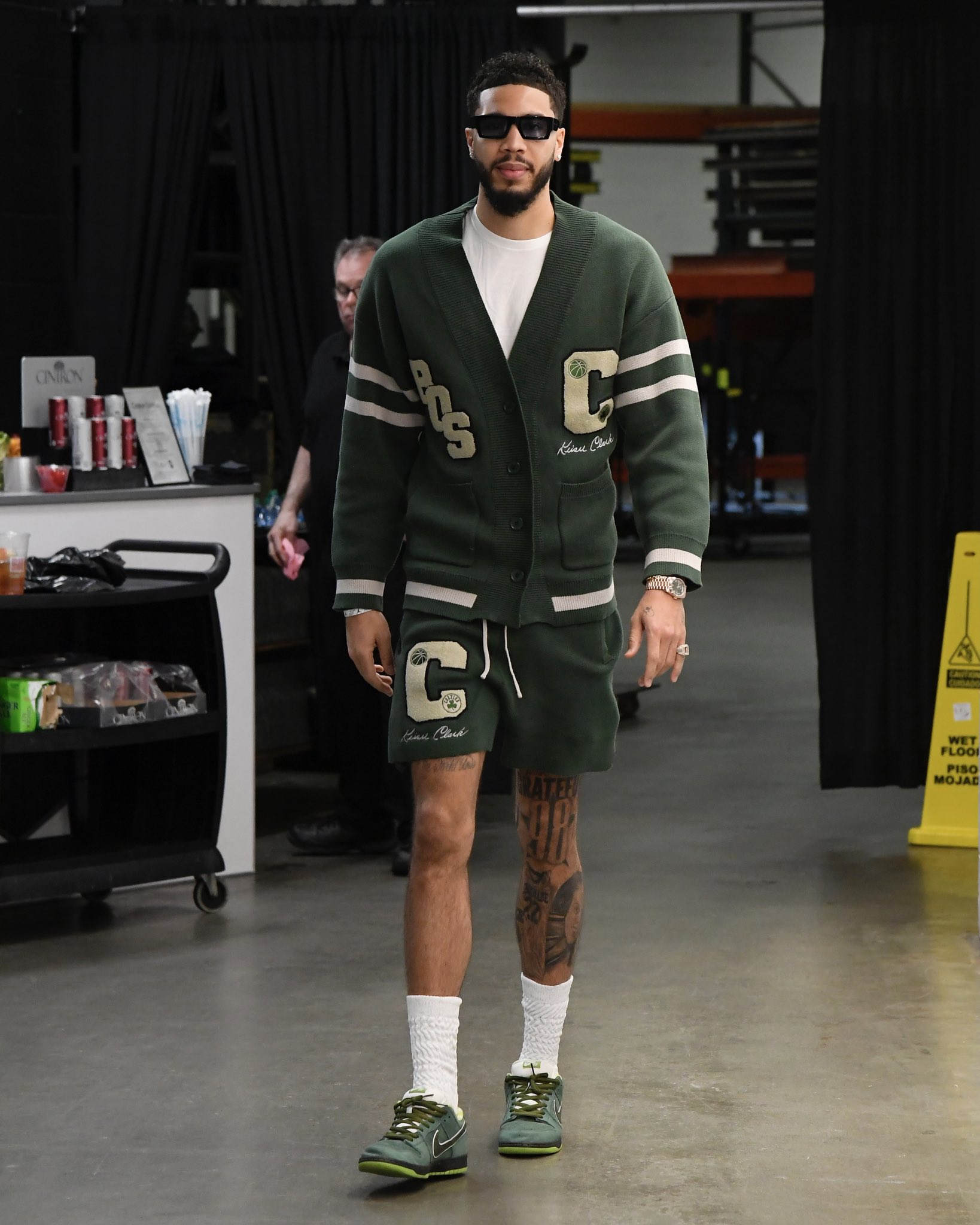 Complex Sneakers on X: Complex Sneakers on X: