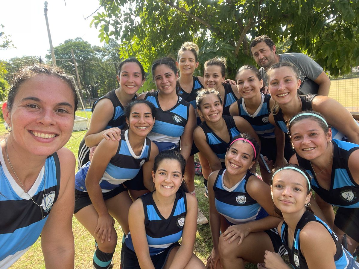 HockeyObera's tweet photo. Obera hockey puntero 3/3 
9 puntos
10 goles a favor 
1 gol en contra
#orgullo @natti_pirelli @AdrianaFranco93 @evelynpurtic @Antoogsell @EtheelRodriguez @fugliclau @Milanygolke @Natalydrozeski @MelisaLopez98 @Gigii__gallardo @CaneDanila https://t.co/5pn9dRJPJV