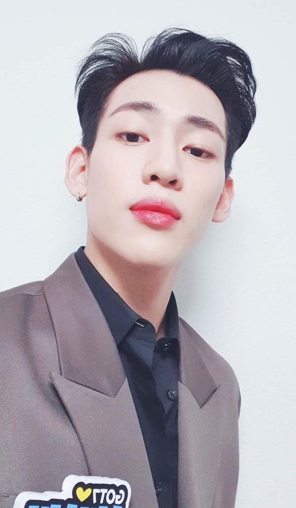 h_vane's tweet photo. Happy B-day Man! Enjoy your day! Keep be the wonderful artist and person that you are!Feliz cumpleaños! 🎂🥳

#KingDoubleBDay 
#우리_뱀뱀이_생일축하해 #BamBam 
@BamBam1A @GOT7Official https://t.co/iwGYmF4J6M