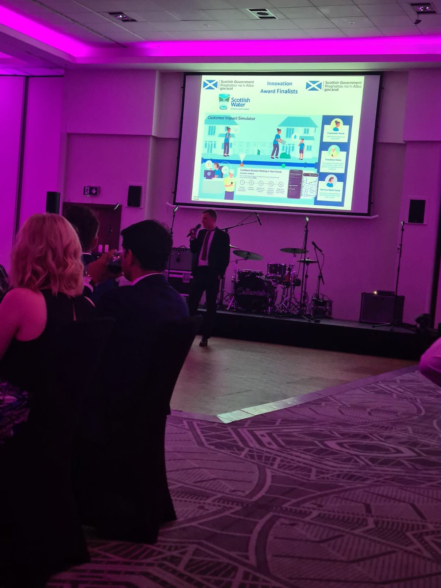 Pleased to represent <a href="/NorthumbrianH2O/">Northumbrian Water</a> and <a href="/AUGBSUB/">Ass'n of Ukrainians</a> at the Scottish Area Institute of Water Ball last night. Proud to talk about 🇺🇦, reconnect with colleagues and help raise £4k for our humanitarian appeal. 

Please continue to #StandWithUkraine &amp; raise 💷 where you can.