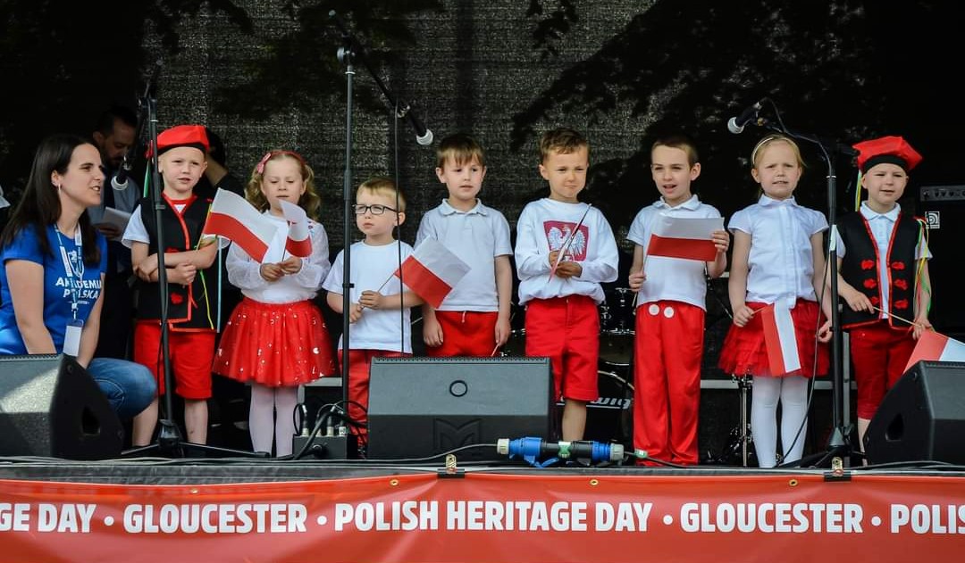 JaroKubaszczyk's tweet photo. ❤️14.05.2022❤️ #Gloucester
🇵🇱🤝🇬🇧🤝🇺🇦
#PLheritageday #PLheritageday #PolesinUK #BuildBackBetter #StandWithUkraine
@GlosCC @PolishEmbassyUK @BorgWarner @GloucesterBID @UkrEmbLondon https://t.co/XZ3JPh3FO3