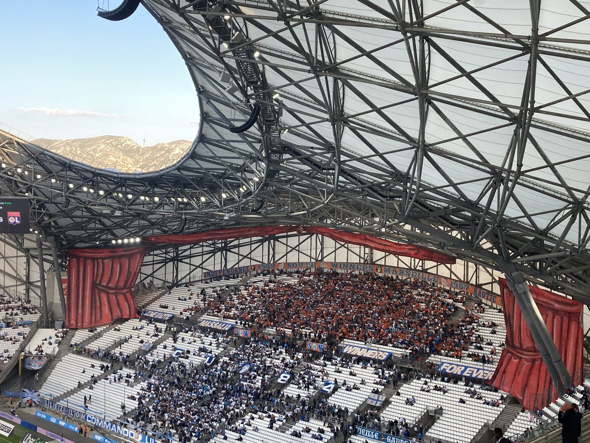 OMLaProvence's tweet photo. #OMOL : un tifo XXL sera déployé ce soir dans le virage Sud du Vélodrome avant le coup d’envoi de l’Olympico #TeamOM https://t.co/WrObVzGnAm