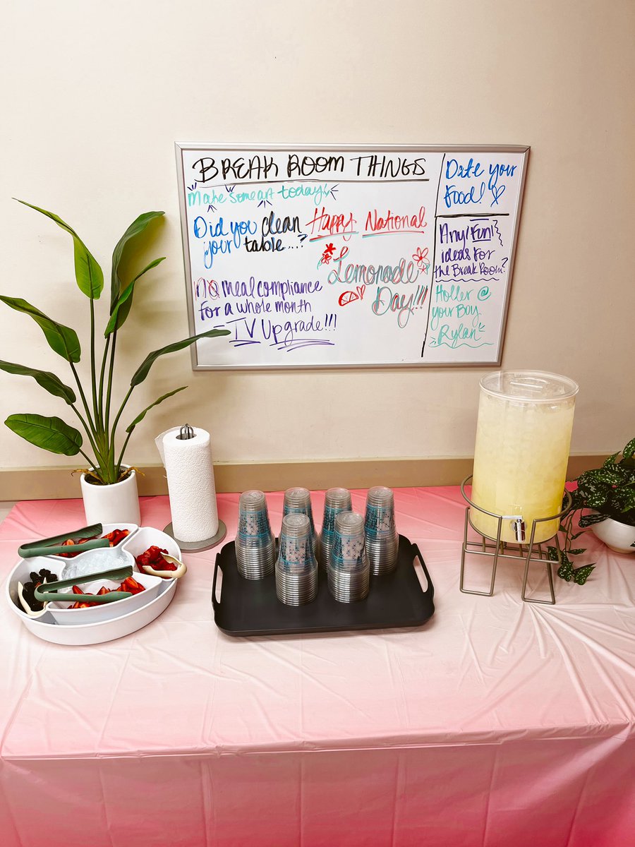 Happy National Lemonade Day! Love celebrating our amazing team here at T2422!!🍋🌸✨ #worksomewhereyoulove <a href="/AustinAtTGT/">Austin Scott</a> <a href="/janeserocha_tgt/">Janese Rocha</a> @ragle_megan <a href="/KevinKaminski10/">Kevin Kaminski</a> <a href="/jessfisher617/">Jess Fisher</a>