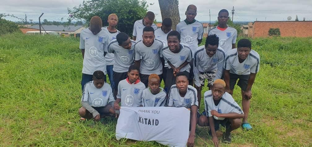KitAid's tweet photo. A very big thank you to @TheFA @EnglandFootball for supporting our work.
These projects in #Zimbabwe and #Ghana really show the positive impact donated kit has.
“It’s more than just a shirt…”
@GarethSouthgate https://t.co/CLaXpGyr8X