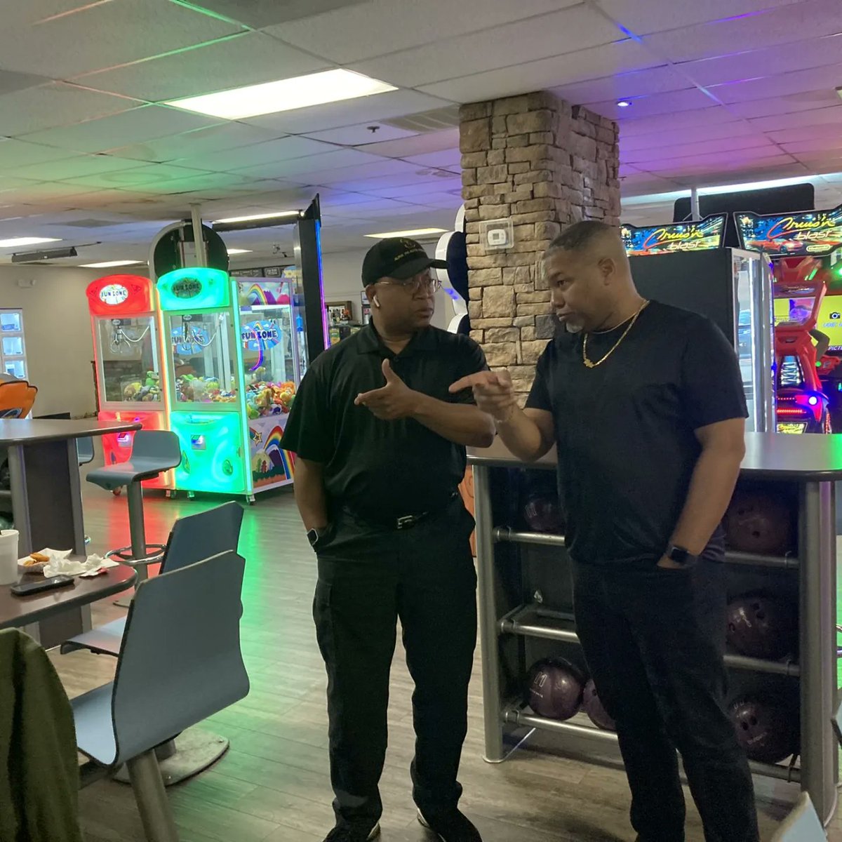 ClaytonAlphas's tweet image. Thursday night fund raiser bowling event, yielded lots of fun for Alpha brothers. Top bowler for the night was our neophyte brother Chad Walker. Plan to join us in June.

#AlphaPhiAlphaFraternityInc #ClaytonCountyAlphas #pigammalambda🤙🏾🤙🏾🤙🏾 #Brotherhood #fellowship