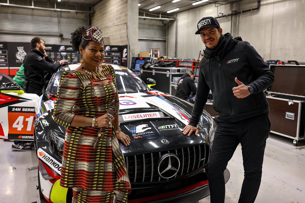 Her Majesty Queen Diambi Kabatusuila (@qdiambi) on Twitter photo 