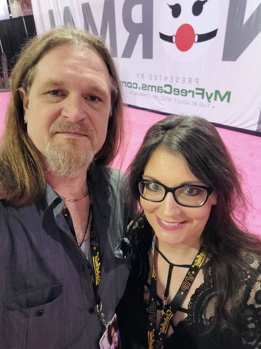 @TheMistyPeaches and I last night at @EXXXOTICA Chicago. Spending today shooting. Anyone looking for<a class="tags" target="_blank" title="On Twitter" href="/?out=eyJ0eXAiOiJKV1QiLCJhbGciOiJIUzUxMiJ9.eyJpYXQiOjE3MjYxODE2MDksImlzcyI6InR3cG9ybnN0YXJzLmNvbSIsIm5iZiI6MTcyNjE4MTYwOSwiZXhwIjoxNzU3NzE3NjA5LCJyZWRpcmVjdF91cmwiOiJodHRwczovL3R3aXR0ZXIuY29tL1RoZU1pc3R5UGVhY2hlcyJ9.RvfpZvhhjCUjVBX5mNBOejwqoD6jGQlkJ_HN9Vfyt3Ltc415k0Krio-RbdG_FQ3OgpTj-uPWabFqTeP7OA57DQ">@TheMistyPeaches</a><a class="tags" target="_blank" title="On Twitter" href="/?out=eyJ0eXAiOiJKV1QiLCJhbGciOiJIUzUxMiJ9.eyJpYXQiOjE3MjYxODE2MDksImlzcyI6InR3cG9ybnN0YXJzLmNvbSIsIm5iZiI6MTcyNjE4MTYwOSwiZXhwIjoxNzU3NzE3NjA5LCJyZWRpcmVjdF91cmwiOiJodHRwczovL3R3aXR0ZXIuY29tL0VYWFhPVElDQSJ9.-jML2xiPBu_PK2FgPy_YNeFfzPe1uqvKZ8m0iGyN5jqURTfdMeLl0CCKDjsYQ29jl4VFM3EAAwx95YK7ZrZ8tw">@EXXXOTICA</a><a href="/tag/mvsales"class="tags"><span>#mvsales</span></a>