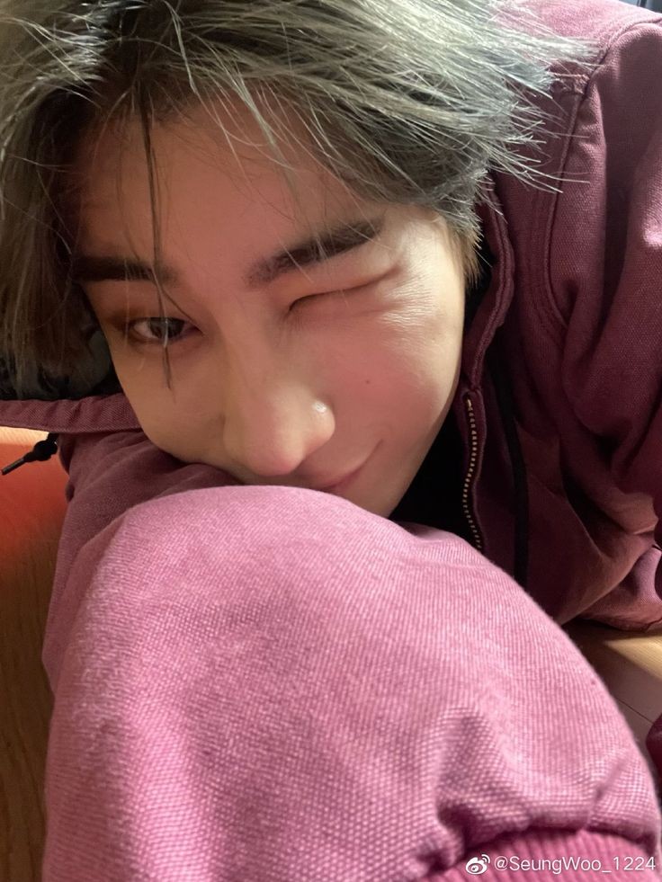 sharkboi23's tweet photo. Wink 😉 https://t.co/OGig9vT4cQ