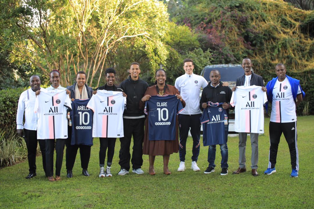 RDBrwanda's tweet photo. Ealier today, PSG players Julian Draxler and Thilo Kehrer joined RDB CEO @cakamanzi alongside other officials from RDB, @RCBrwanda &amp; @Kigali_IFC for lunch. The duo shared  on their experience of Rwanda so far and looked forward to visiting the #gorillas in @VolcanoesPark. https://t.co/T2E0RirrHI