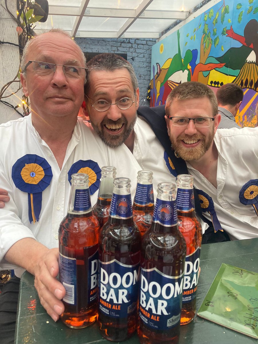 SmiffsW6's tweet photo. Weβre all Doom Bar Kids now #PostGig #Mayday #W12 #W6 https://t.co/LU7ML2vIaG