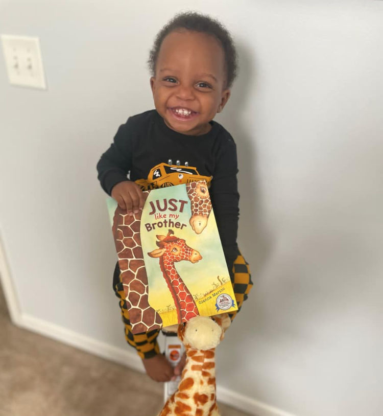 May is finally here, which means another #ImaginationLibrary book is on the way! Be sure to reread some favorites while you wait! How many books are in your child's collection so far? #DollysLibrary (📸: Marisha P.)