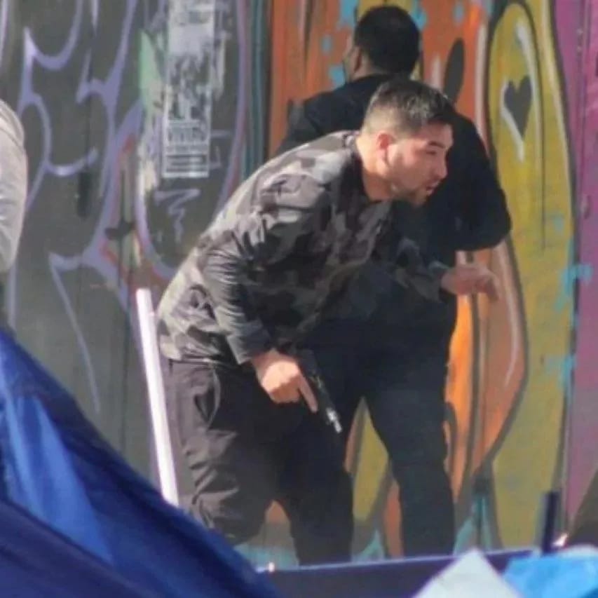 Chiledicebasta2's tweet photo. Este es unos de los que dispararon #1deMayo2022 #DiaDelTrabajador https://t.co/MnhMM0SSnG