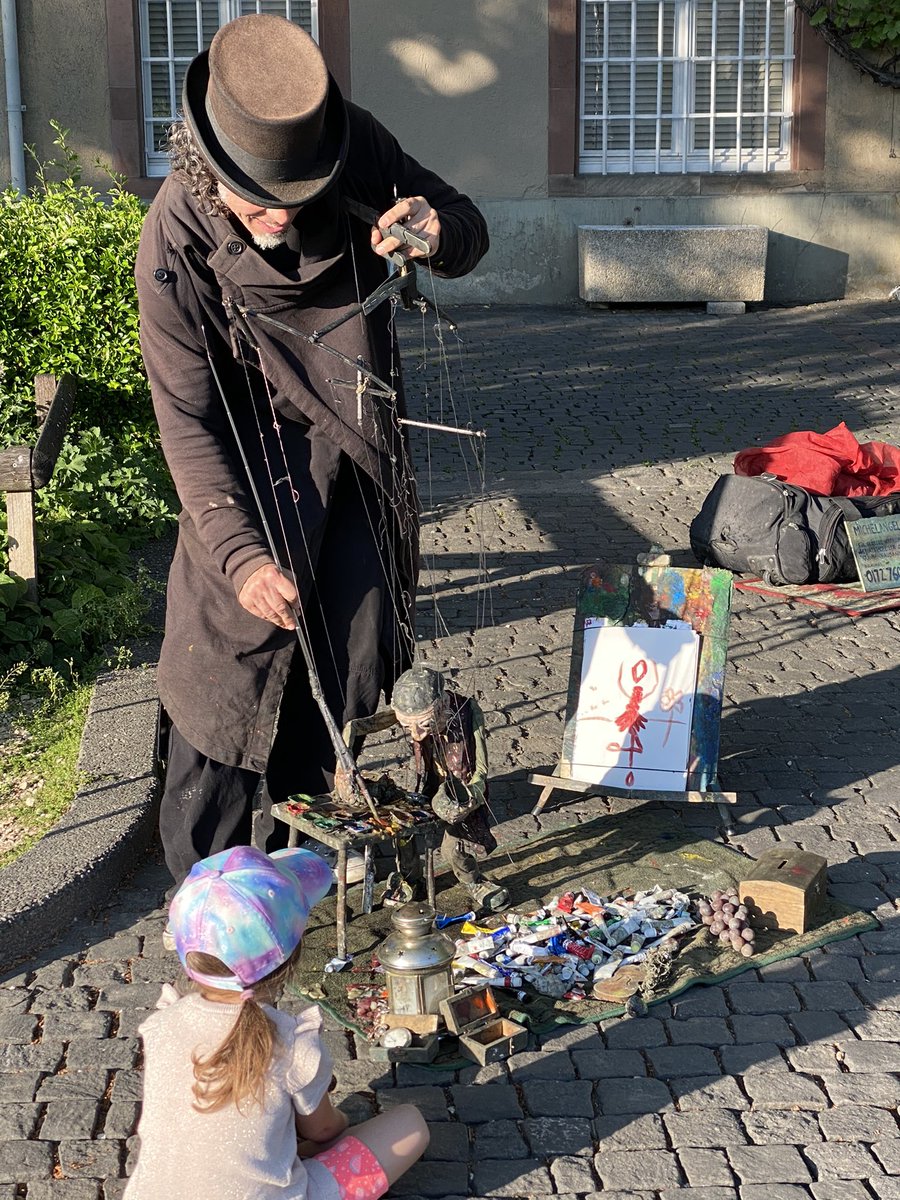 Art is Love ❤️ enjoy my time with family

#savechildren #basel #basel2021 #art