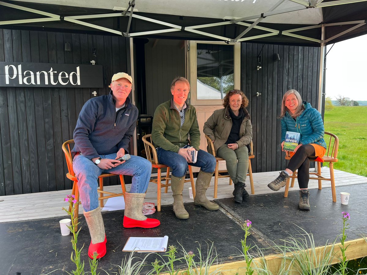 Jonesthejourno's tweet image. A bit rainy &amp;amp; chilly but who cares? BRILLIANT day @plantedcities #DesignforNature Great panel discussion about making farming work for nature &amp;amp; people with @FarmWilder @FWAGSouthWest @sam_sportsnews &amp;amp; thank you to everyone who bought #Dividebook &amp;amp; asked me to sign it 😀 #Chuffed