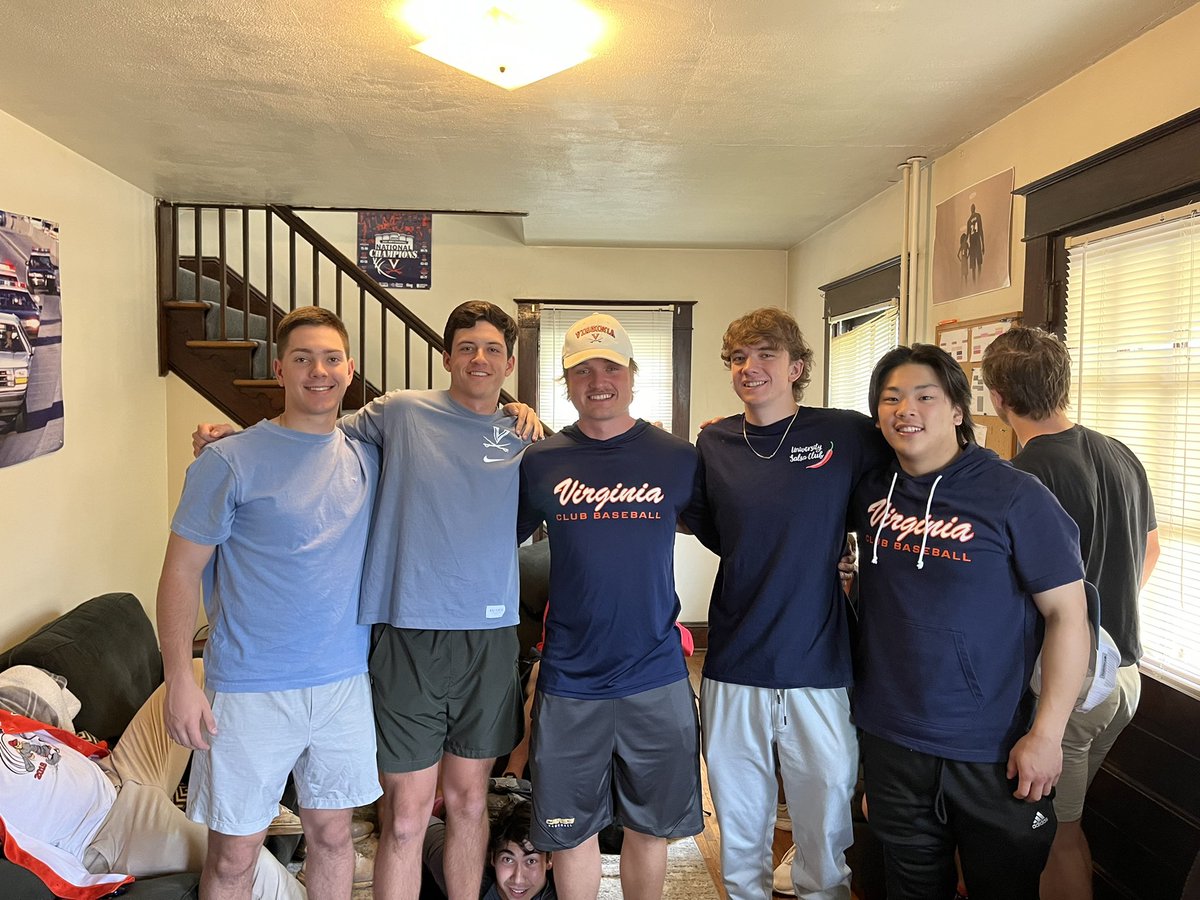 uvaclubbaseball's tweet photo. Congrats to our newly-elected 2022-2023 exec board! 

President: Tyler Gorecki 🦎
VP: Sean Goodhart 
Treasurer: Andrew Whitaker
Secretary: Adam Chow
Social Chair: Rob Wegmueller https://t.co/cRWWG7RmXh