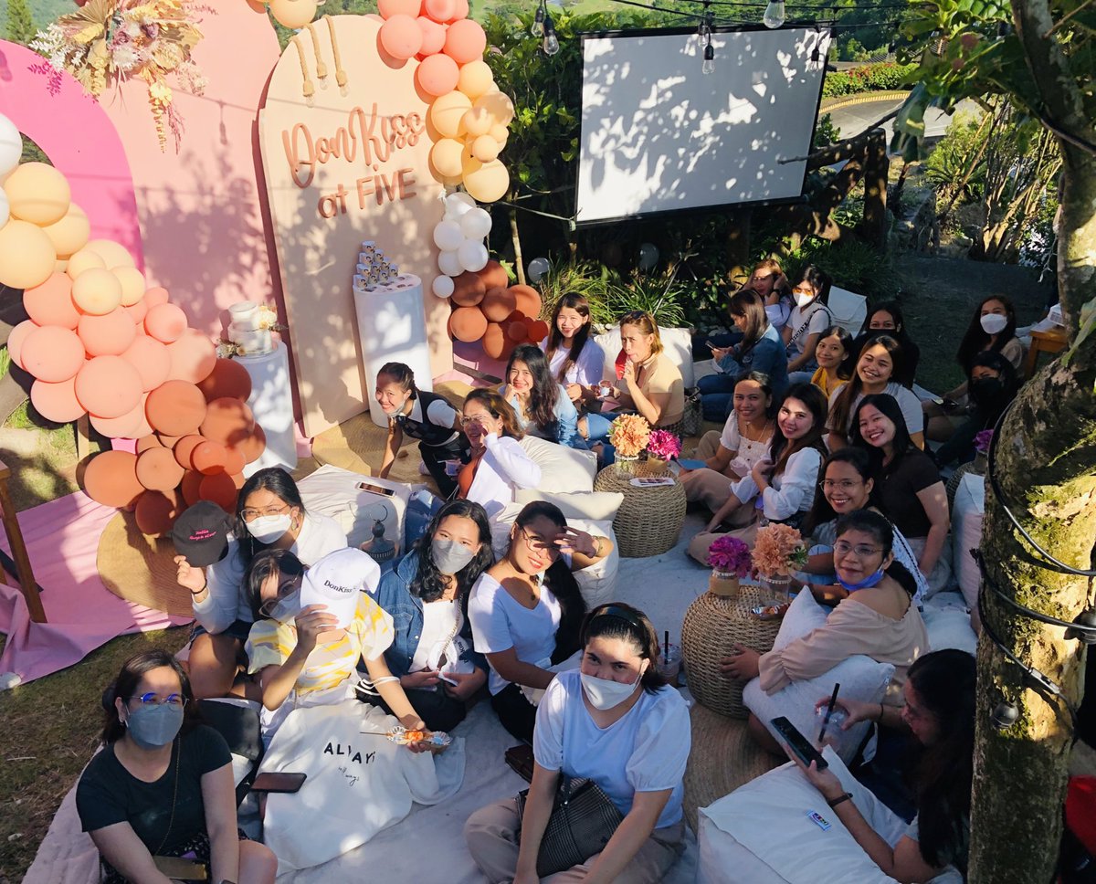 One for the books~ 

#DONKISSxUnCINCObleFamily
DONKISS TURNS FIVE