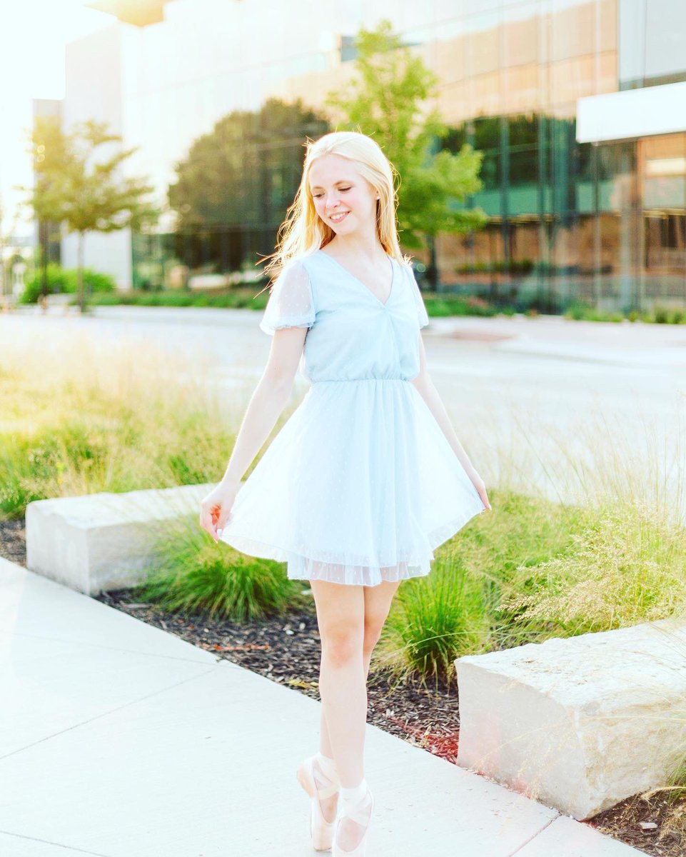 Congrats to senior Taylor for making the Washburn University Dancing Blues!!! 🤍💙