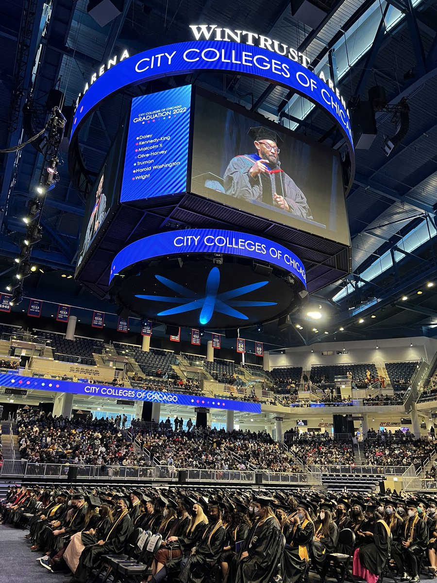 ChiCityColleges's tweet image. Congratulations to all of our graduating students! 🎓 #GradCCC