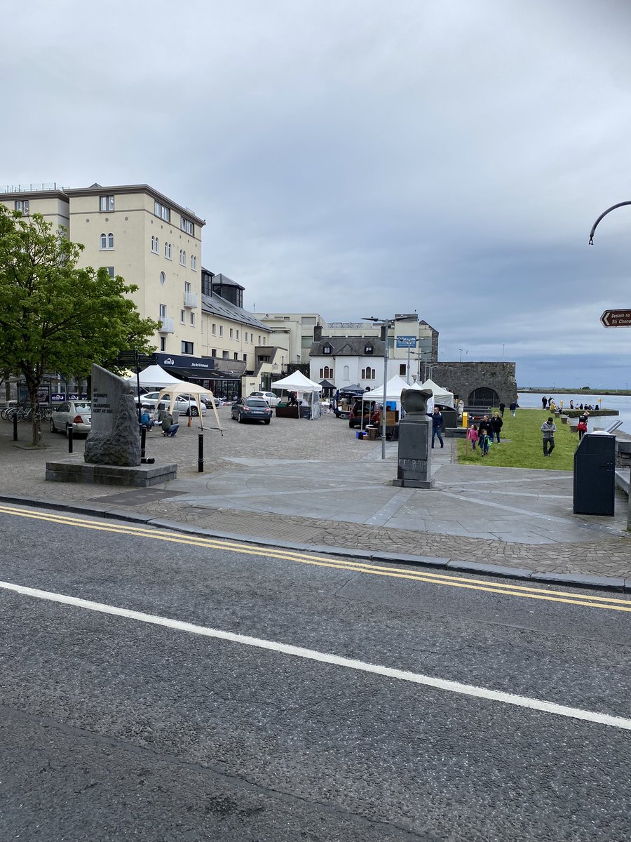 Galway Parking market at Spanish Arch this afternoon. Sorry I meant Pottery market <a href="/GalwayCityCo/">Galway City Council</a> @GalwayCityCars <a href="/GalwayCycling/">Galway Cycling Campaign (Feachtas Rothaíochta na G</a>