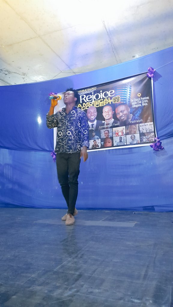 RejoiceAbuja's tweet photo. #MinisteringNow 
James 
#Rejoice #RejoiceAbuja #StBenedict #Music #Concert #JoyfulNoise #Praise #Worship #Abuja #Lokogoma #Rejoice2022 #Rejoice22 https://t.co/8lYfe3e6av