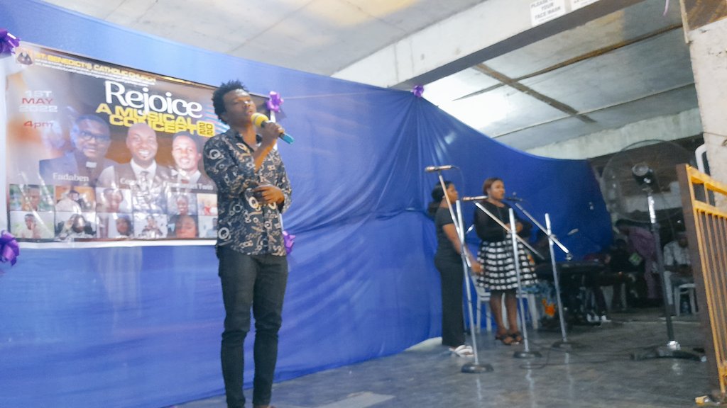 RejoiceAbuja's tweet photo. #MinisteringNow 
James 
#Rejoice #RejoiceAbuja #StBenedict #Music #Concert #JoyfulNoise #Praise #Worship #Abuja #Lokogoma #Rejoice2022 #Rejoice22 https://t.co/8lYfe3e6av