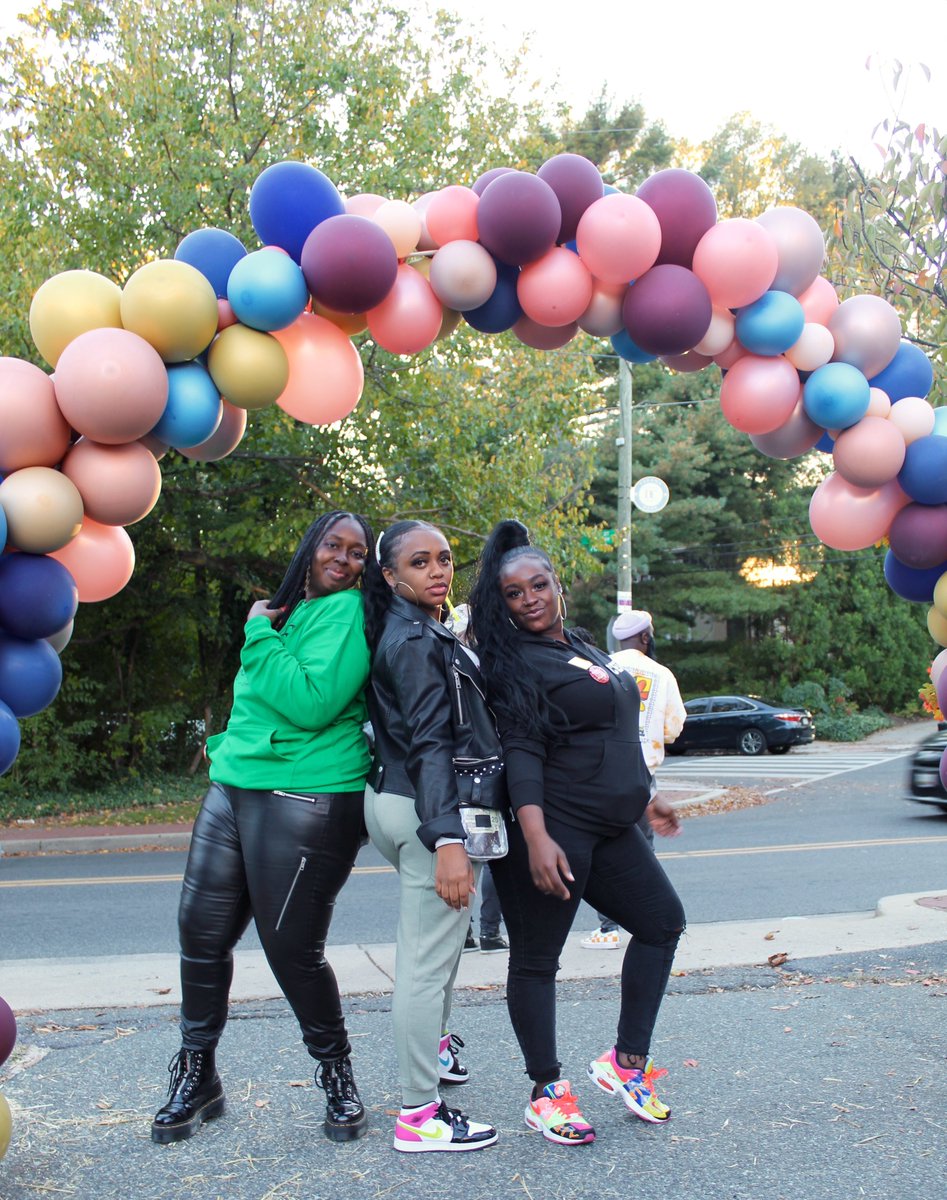 Hey Twitter! It's Ty, Sam &amp; Tashi. Your fave cultural curators and creators of The Melanin Market DC! 
#TheMelaninMarket #DMV #PopUpShop
