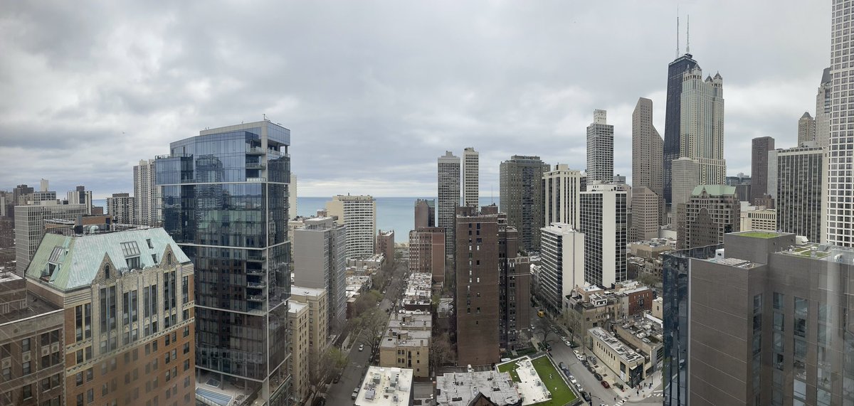 RightyBrandon's tweet photo. Day 1️⃣ in our new city. 🙌 

📍- Chicago, IL https://t.co/1rLxdfzg6P
