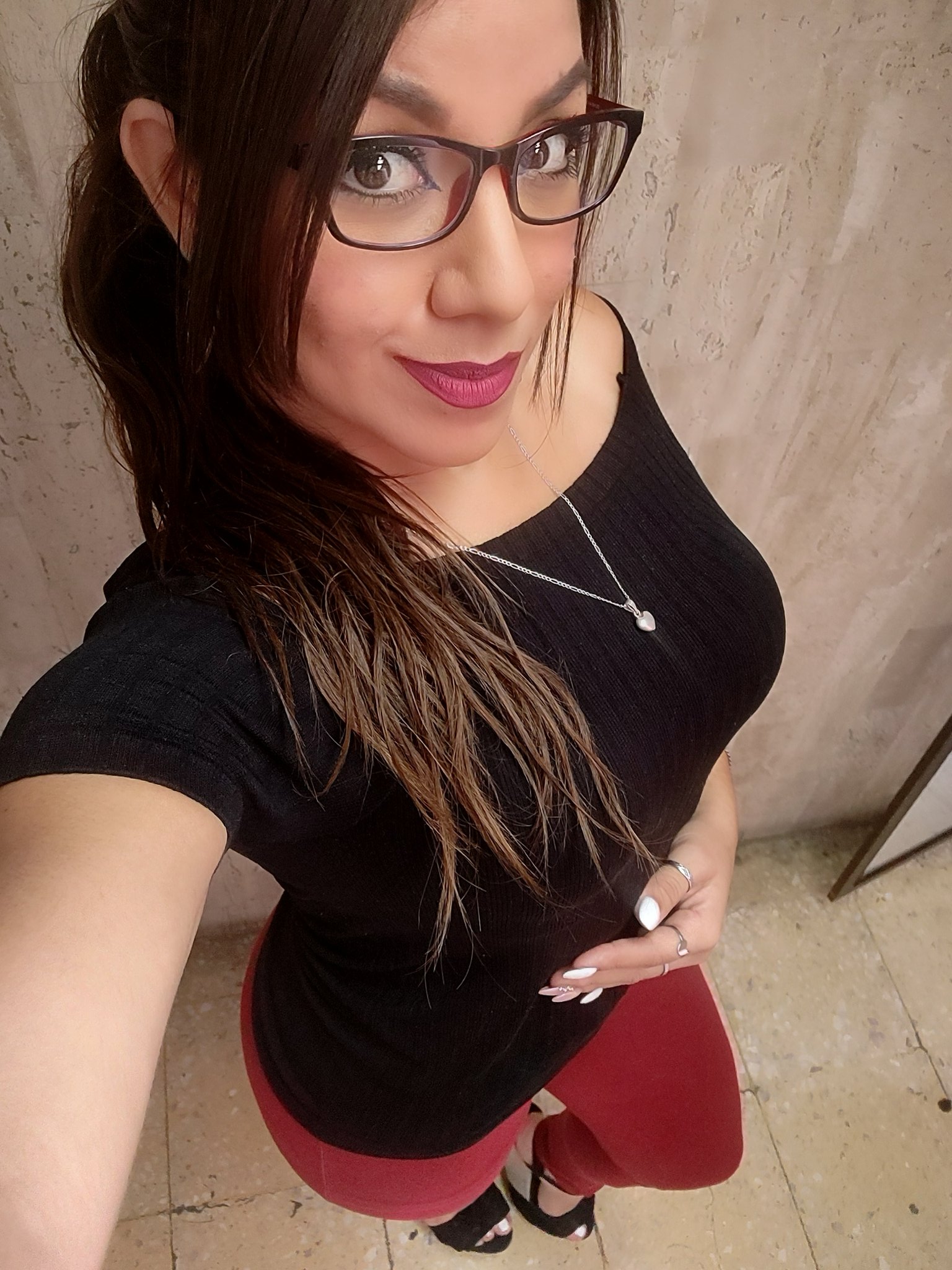 Sexy 💋 on Twitter: "Deja de mirarme así... O no respondo 😏 https://t.co