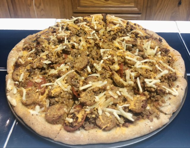 IAmAsIAm9's tweet photo. It’za Meatza Pitza… ☺️All Organic Vegan Homemade Crust with Plant-based 🌱 toppings fresh out the oven.  Yep… I did it again Y’all 🤷🏽‍♂️. Unbelievable goodness… 😍 Taste-good 👅 Look-good Food. 👀 

#ItzaMeatzaPitza
#vegan 
#organic https://t.co/LH1yF6ERY1