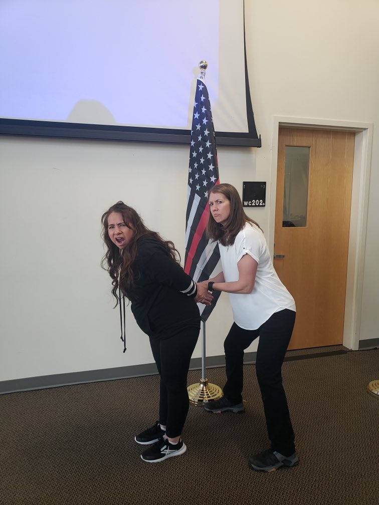 POverwatch's tweet image. We learned how to be a Firefighter and Police Officer at the LIFE Women’s Retreat 🚨 #goodtimes #POverwatch #LIFE #womensupportingwomen #UtahWomen