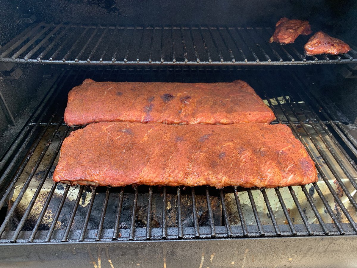 Time to get back to smoking dinner!!