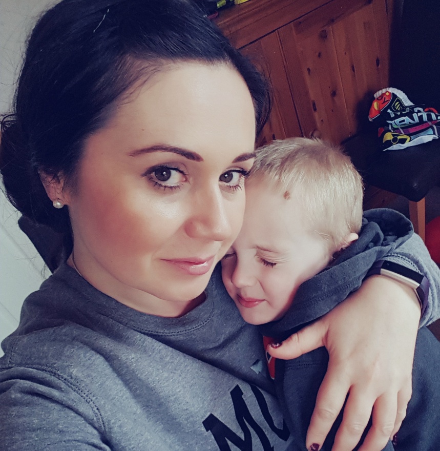 MummyFever's tweet image. Are you struggling to manage the 'admin' of life as a parent?
dld.bz/hwN5V #Parents #parenting RT