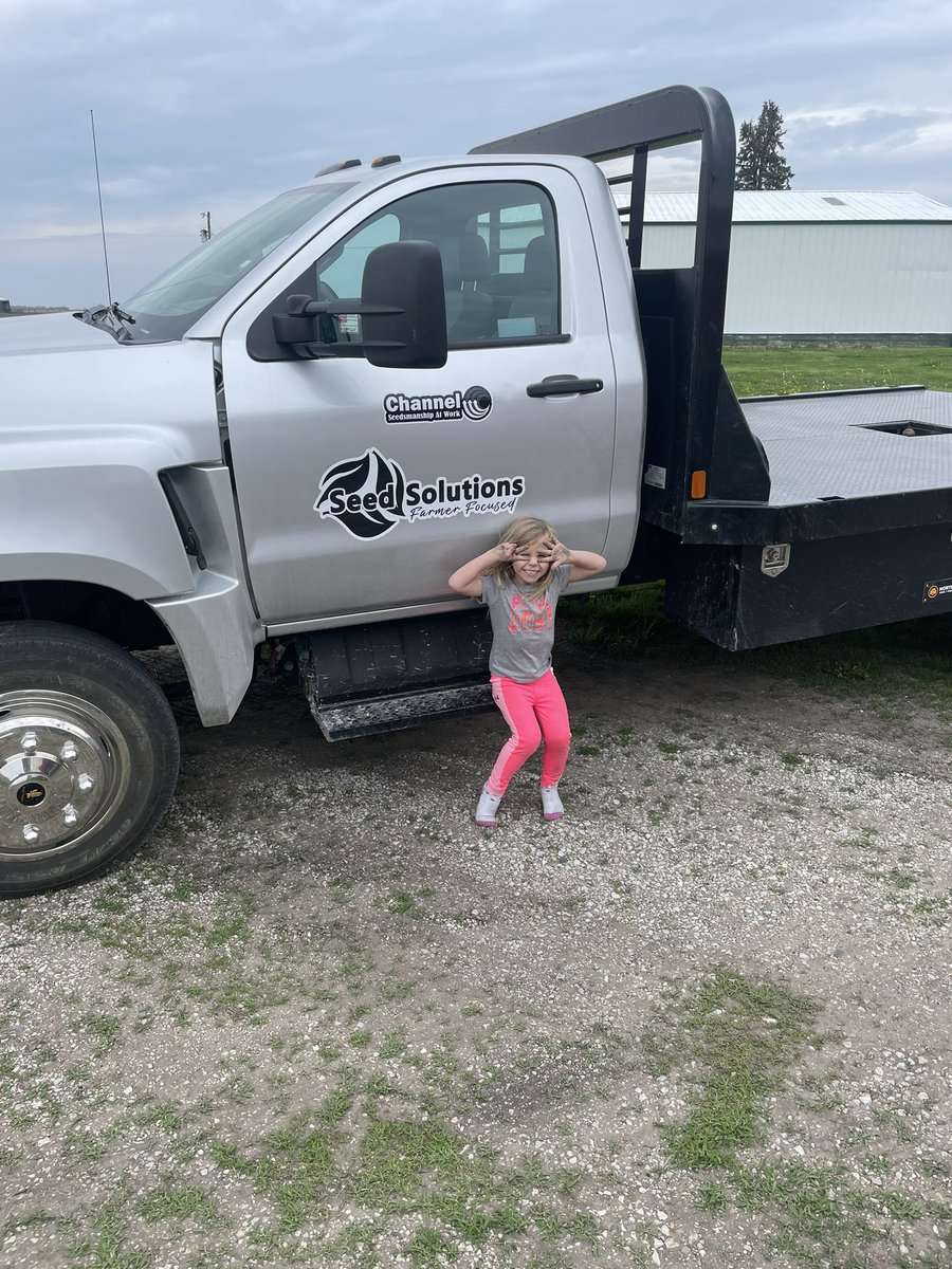 keysseedguy's tweet photo. Hard to beat help this cute! https://t.co/bfPSgqCckB