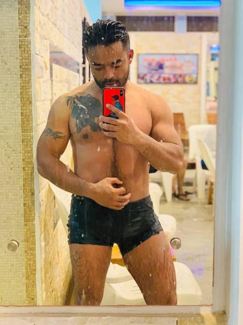 PochVandy's tweet photo. បងផឹកស្រវឹងទៀតហេីយ https://t.co/YkXKflWTvd