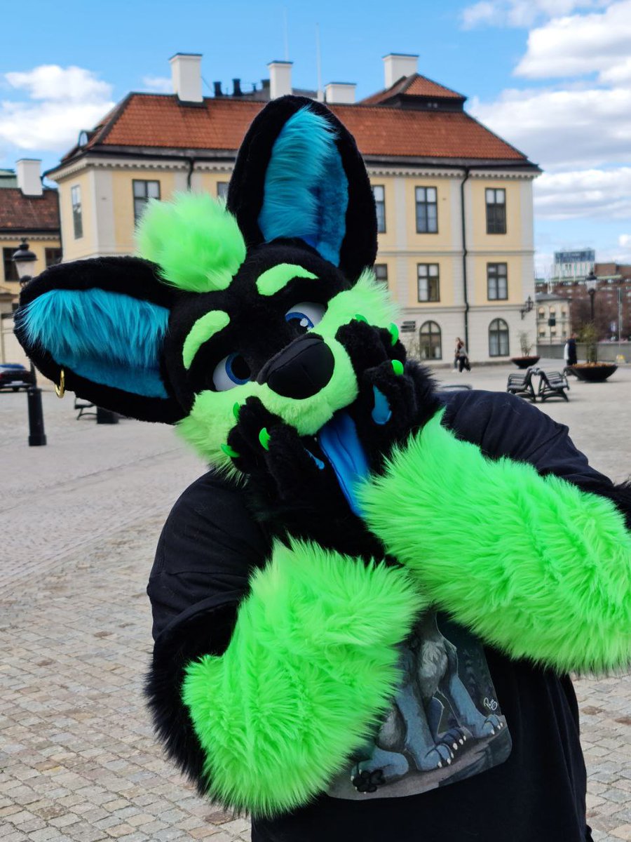 Arrack the sauna wuffer 🏳️‍🌈 tweet media