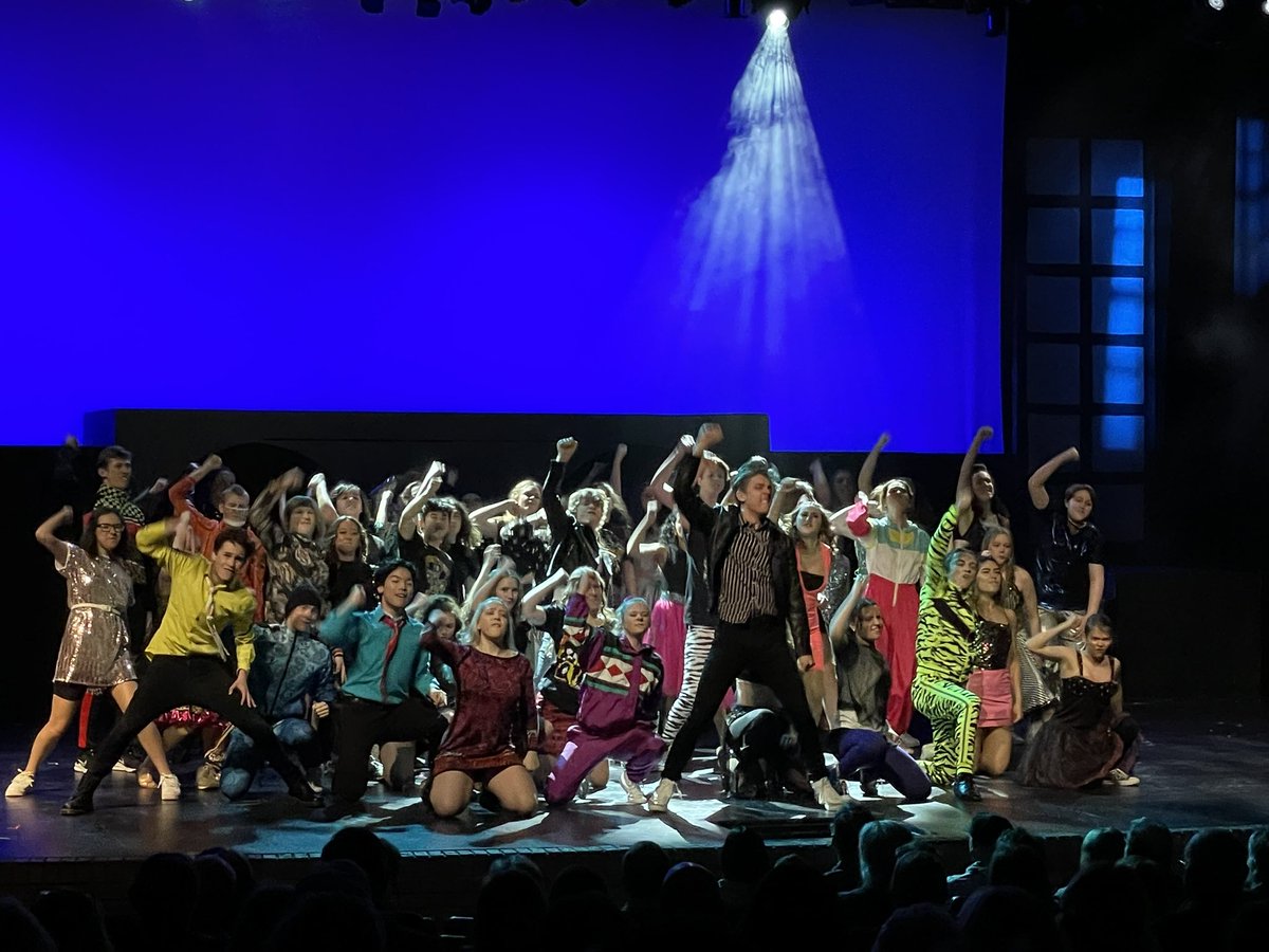 The final performance of Footloose. It’s bittersweet, especially for these <a href="/NorthTheatre/">NNHS Theatre</a> seniors who’ve seen everything in their four years at North. We’ll miss the class of 2022, and we’ll miss Footloose!
