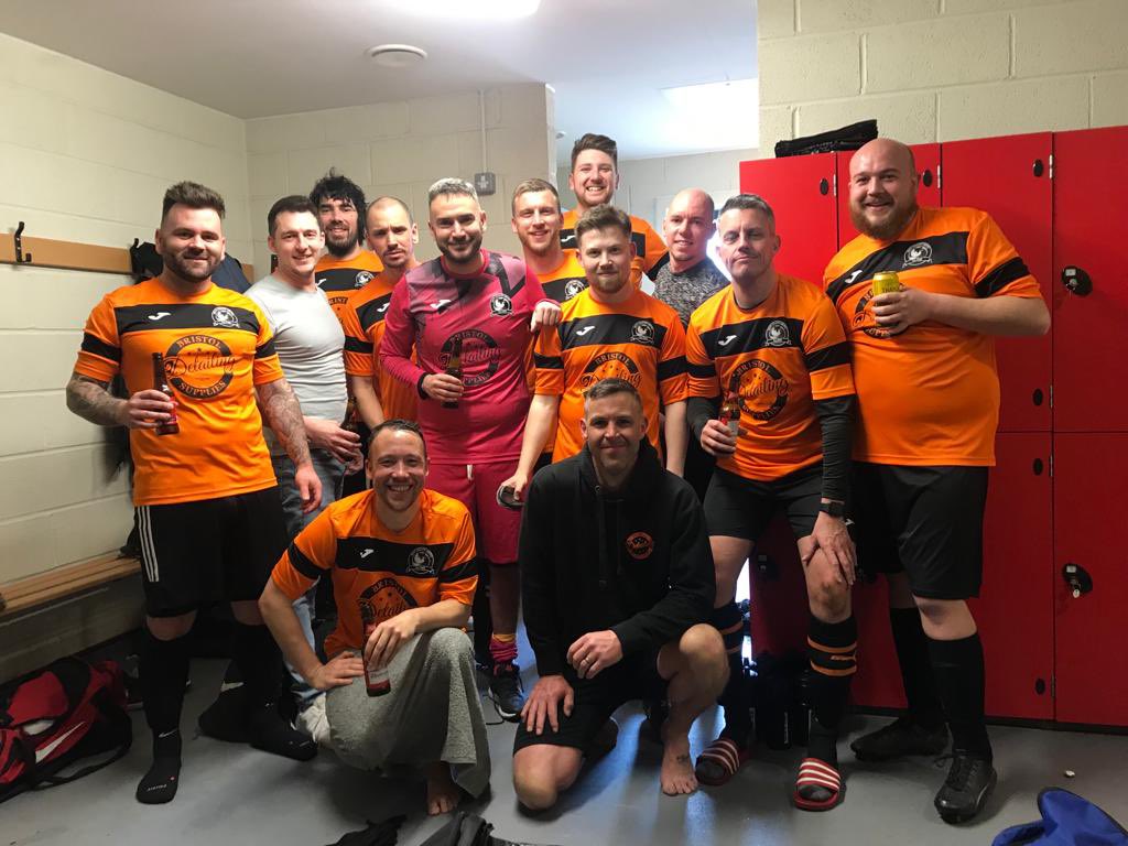 wcufc's tweet image. Finish the season with a 5-2 Win. 
Been a great first season in a Vets League. @LeagueBristol  Roll on Next Season.
Big thanks to @JPSSports for the kit, Bristol Detailing Supplies for the Sponsor &amp;amp; @Awards_FC_ for End of Season Trophies. 🦊