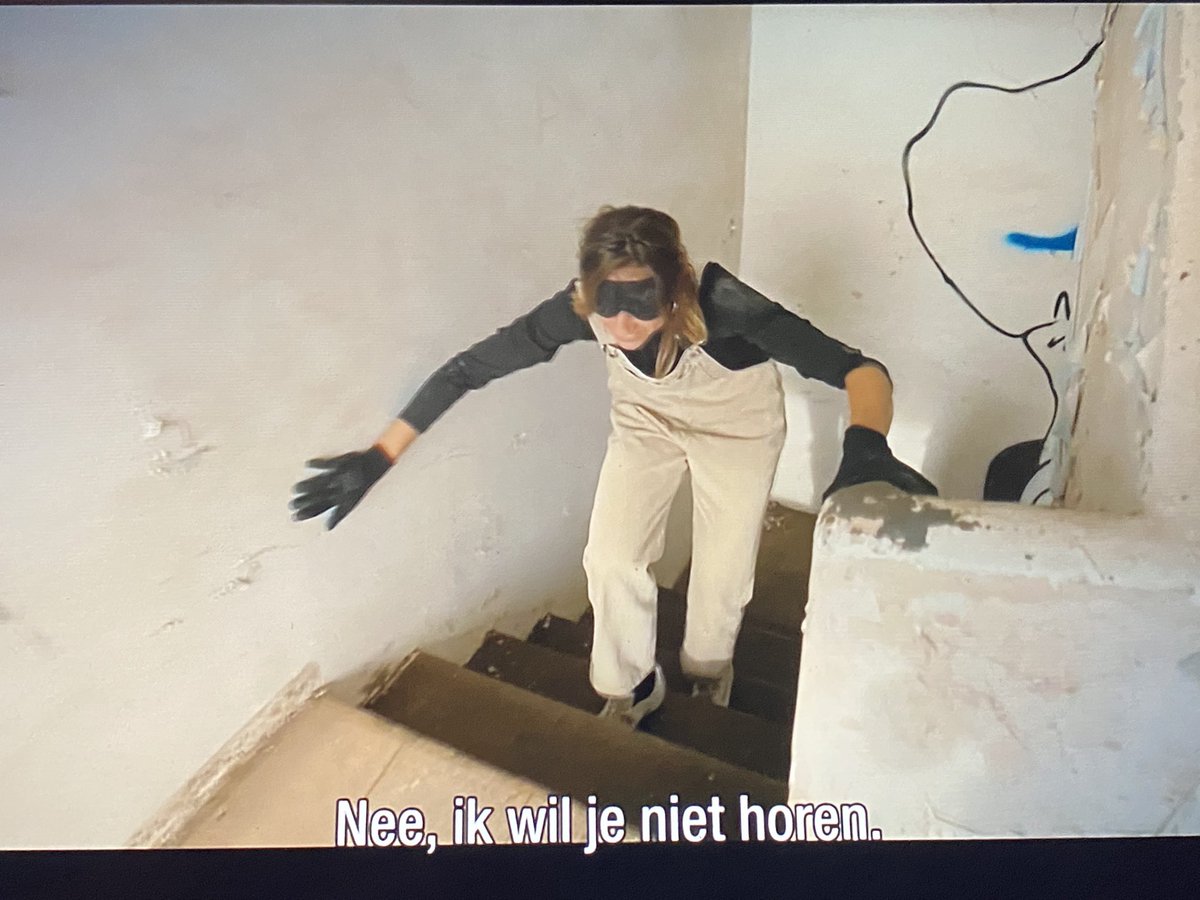 #demol
Ik wanneer mijn wekker afgaat: