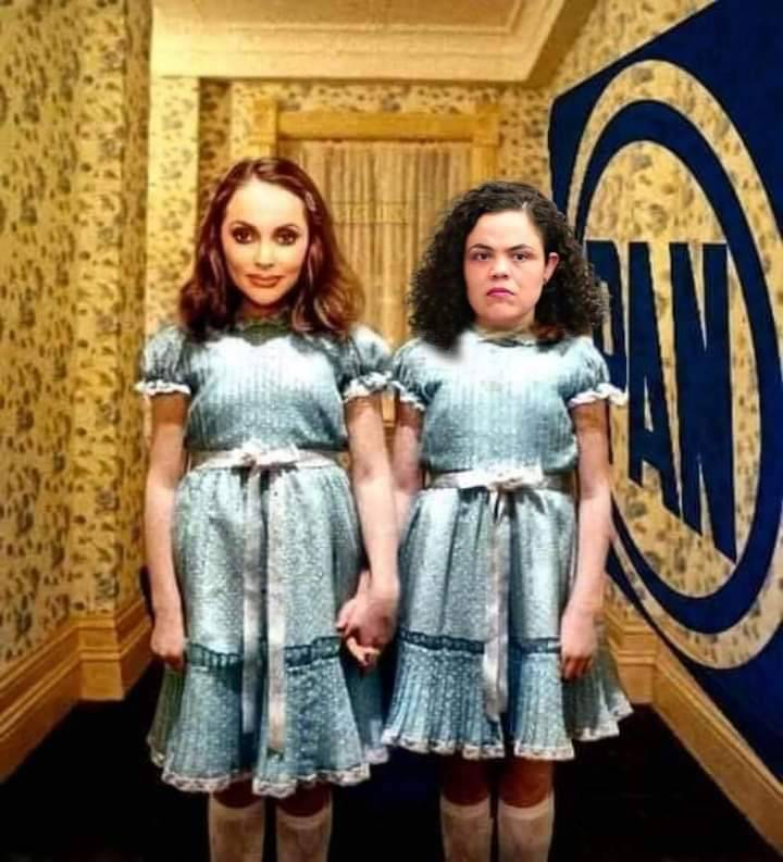 LA * Chapulína y la * plurinominal * 

Las Políticas bilingües 
" hablan español y puras pendejadas. 😂😂😂😂😂