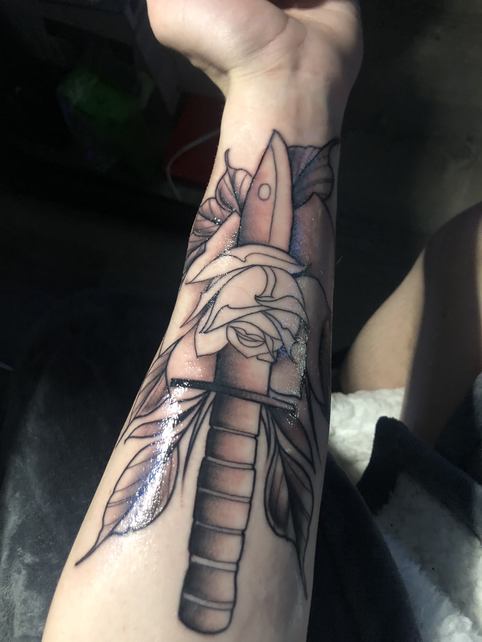 dumB_Dobbie ️ Furpoc on Twitter: "First tat :3 https://t.co/Si7CEiruFS
