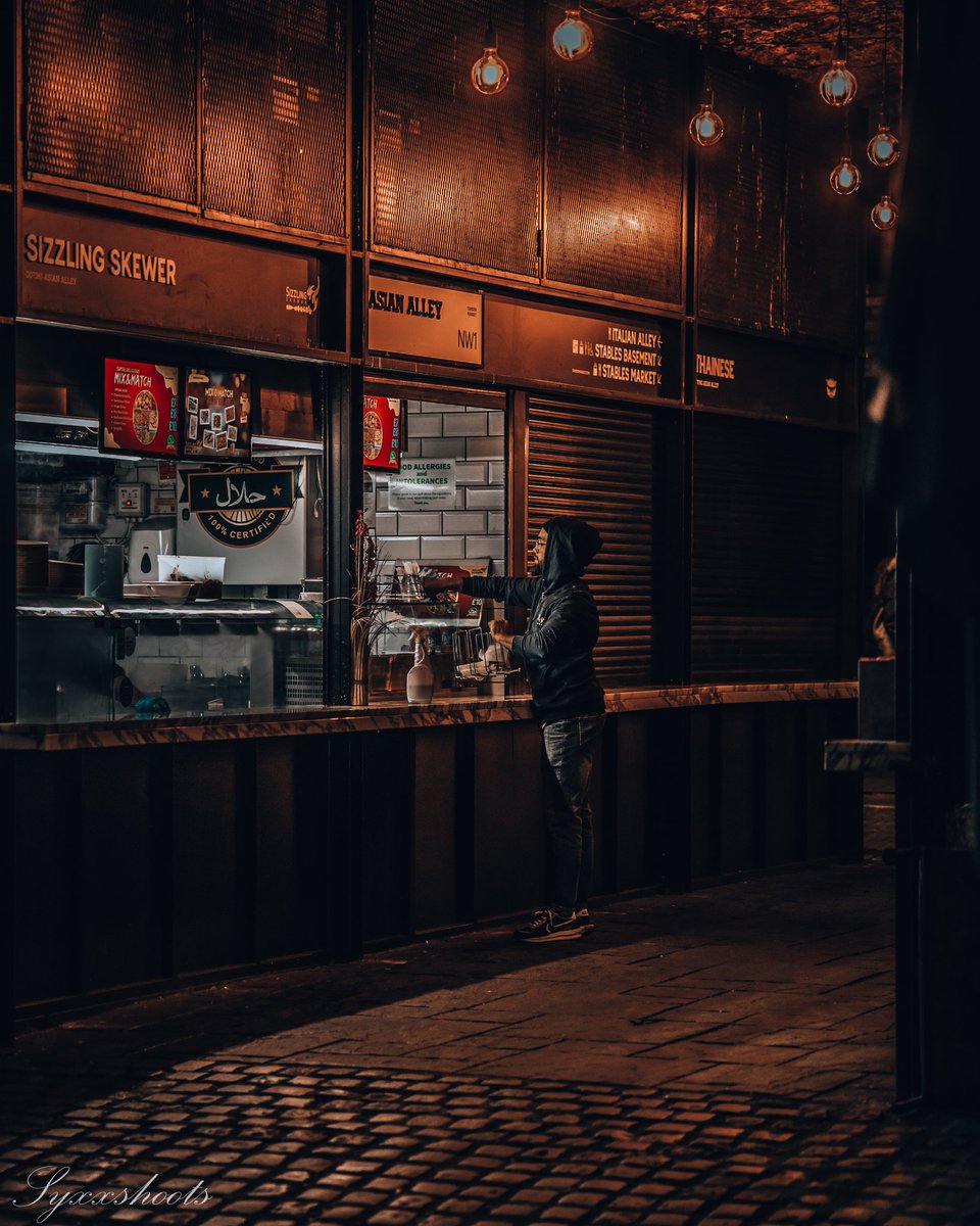 Syxxshoots's tweet photo. More food related pics in Camden .....

#canoneosr
#85mm
#lightroom
#streetphotography 
#camden https://t.co/lQaUbYAzOM