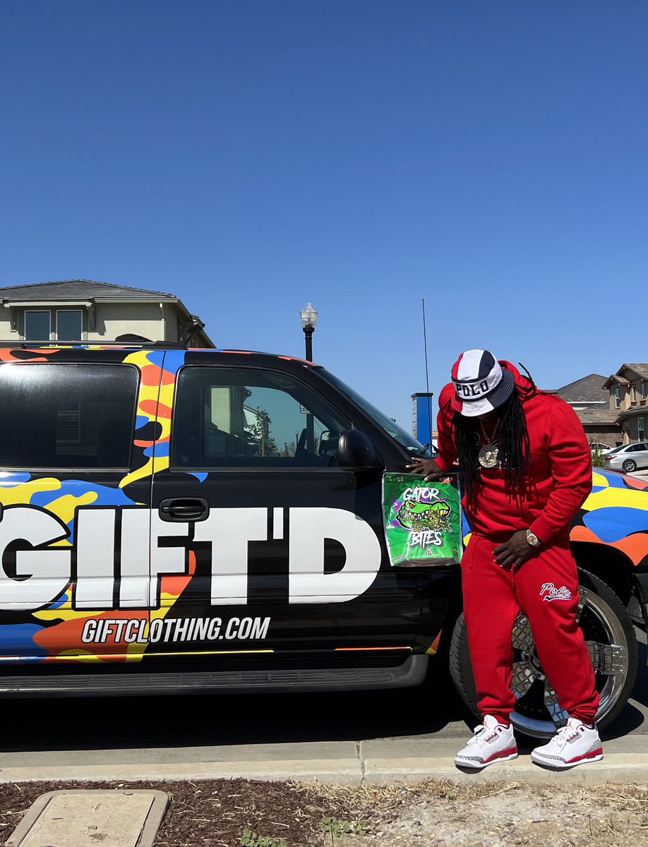 jdiggsthizz's tweet photo. #GIFTD GOT IT FROM THE DIRT! https://t.co/0sqVQgAwxX