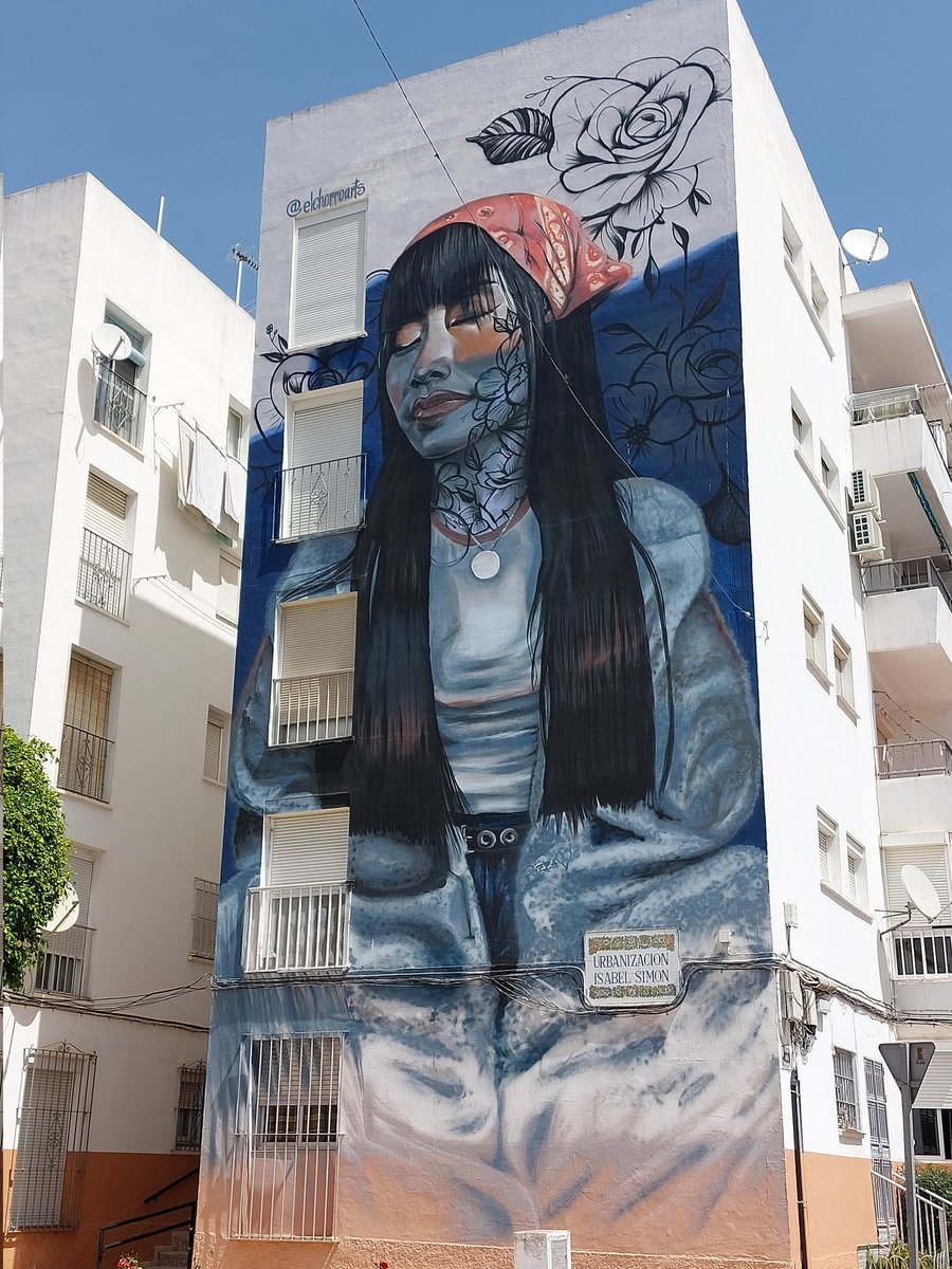 Art by Spanish El Chorro in Estepona, Spain (2020) #elchorro #esteponastreetart #streetart #lamolinastreetart 📷 by me.