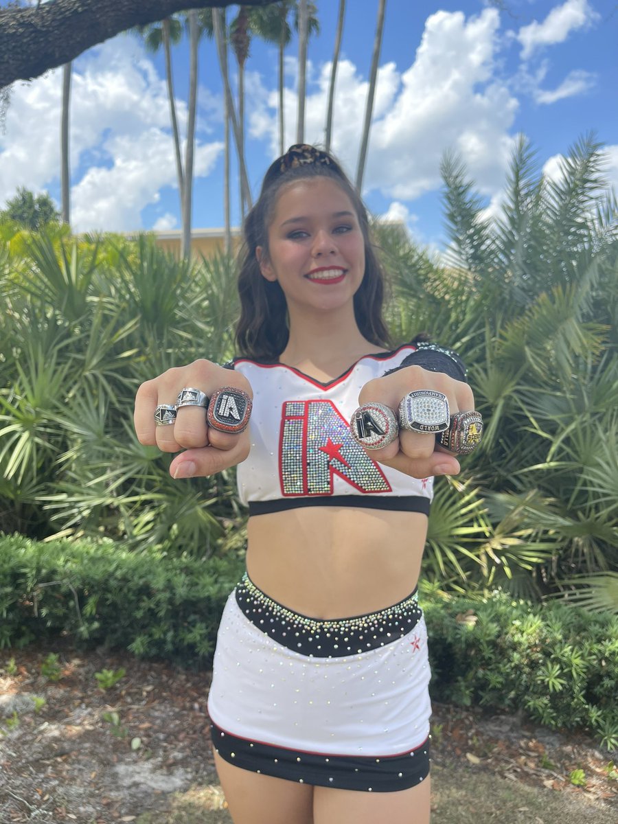 mugglenurse's tweet photo. Ending her Senior year as #2 in the Nation in Open Coed 5. It was a tough division and this team fought a good fight. Unbelievably proud of them. #iAInfrared https://t.co/9Jy2n5C9CT