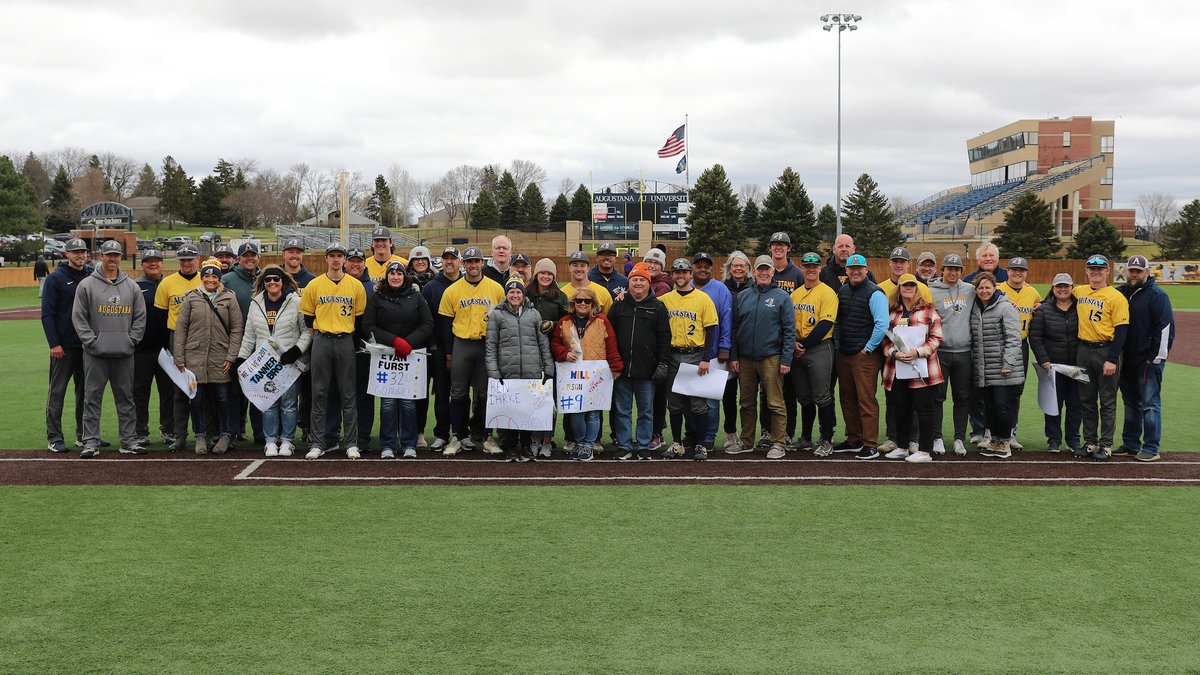 AugieBaseball's tweet photo. Thank you to our 14 seniors and parents! We are thankful for all you have done for the Augustana Baseball program ⚔️

#BuildingChampions https://t.co/OxPUQ7ZWzb