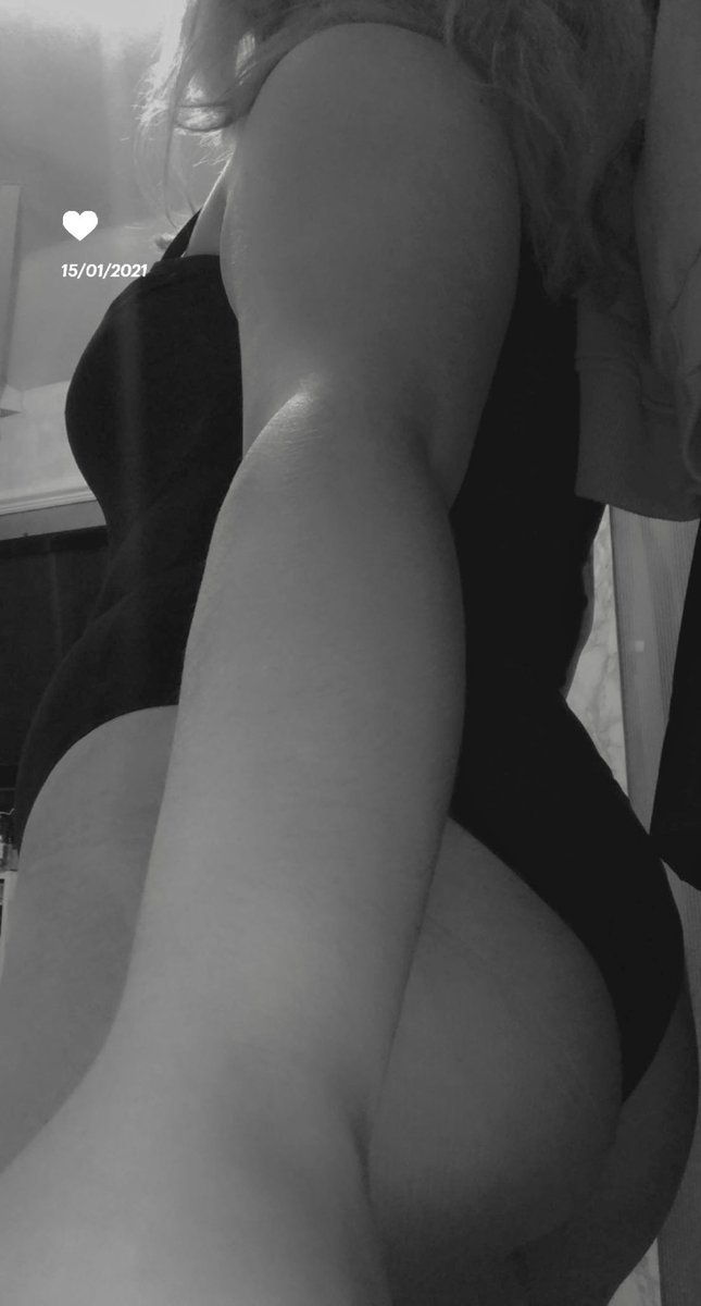 kxnkie_kitty's tweet photo. Black and white moment π€π€β #RetweeetPlease #bumflash #nsfwtwt #chubbyteens #obedience #assupfacedown https://t.co/h4CMAQBj2M