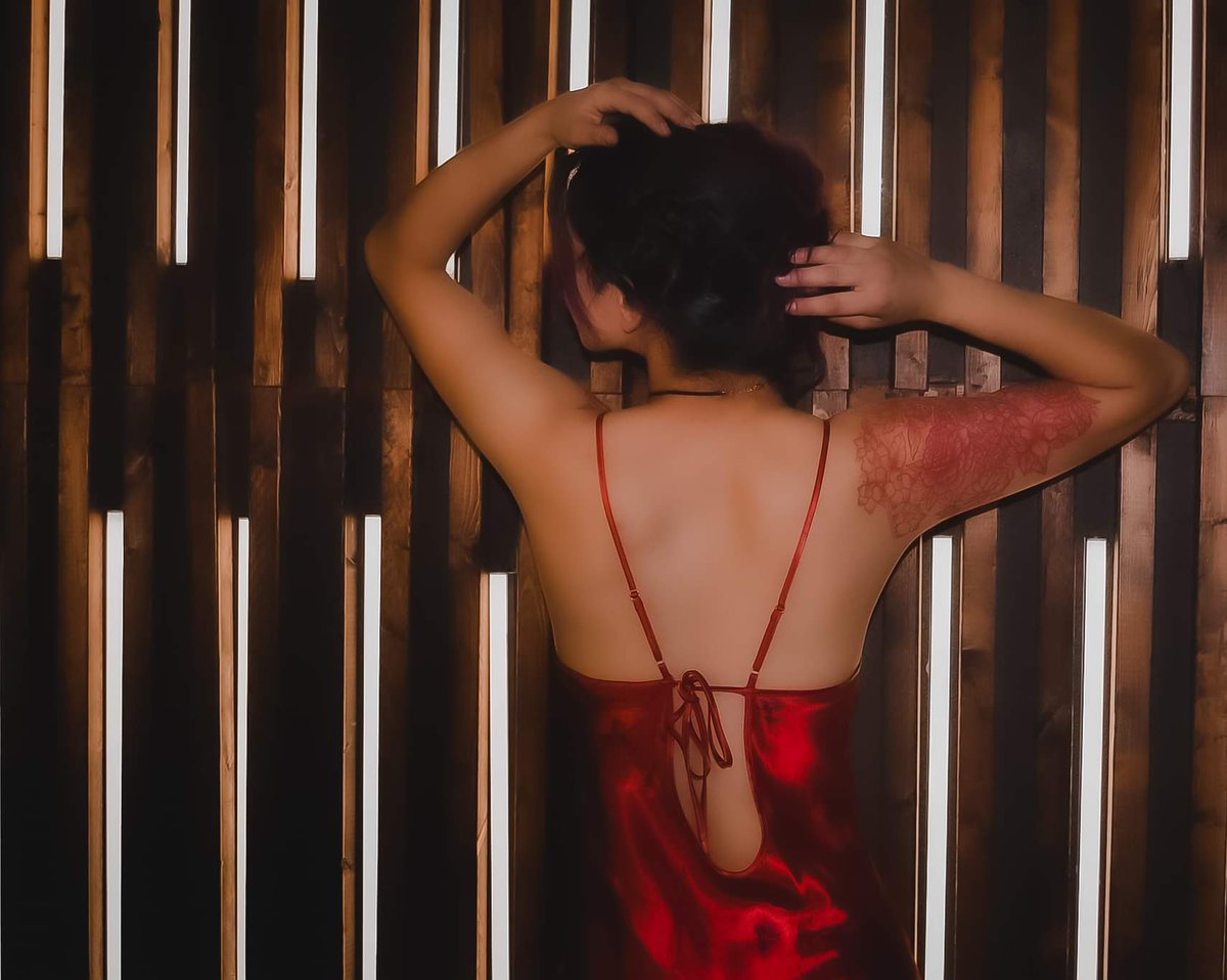 nsoulsboudoir's tweet photo. Whatβs your favorite body part on yourself? Our model loves her back and is currently planning a back pieceπ€©
#tattoo #model #tattoomodel #inked #boudoir #nudesoulsboudoir #create #selflove #confidence #sexy #fdphotostudio #moody #moodyboudoir https://t.co/PtOGR0I78A
