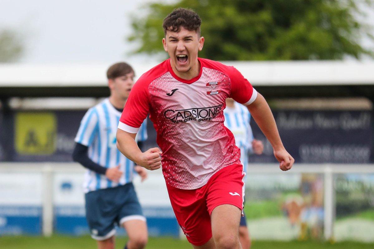 Love a celebration and <a href="/Mateusz67535123/">Mateusz</a> playing for <a href="/Alport18s/">Whitchurch Alport Under 18s</a> didn't disappoint, during the match vs SAHA under18s  Alport won 3-0 and won the under 18s league <a href="/windog78/">simon winstone</a> <a href="/RobDutt93/">Rob Dutton</a> <a href="/alportfc/">Whitchurch Alport Football Club</a>