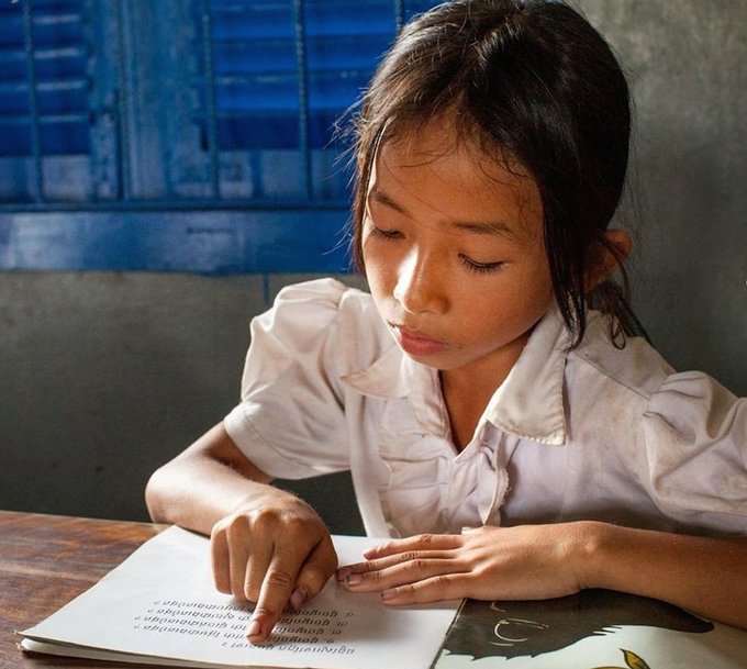 tristanbancks's tweet photo. In May I’ll donate 20% of every subscription to my Young Writers’ StorySchool online video writing workshop to @RoomtoRead's Girls' Education Program. It's just $1 a day to keep a girl in school in @roomtoread's developing world program countries #literacy https://t.co/qYH1fe5oU5 https://t.co/J0S6fDc0RD