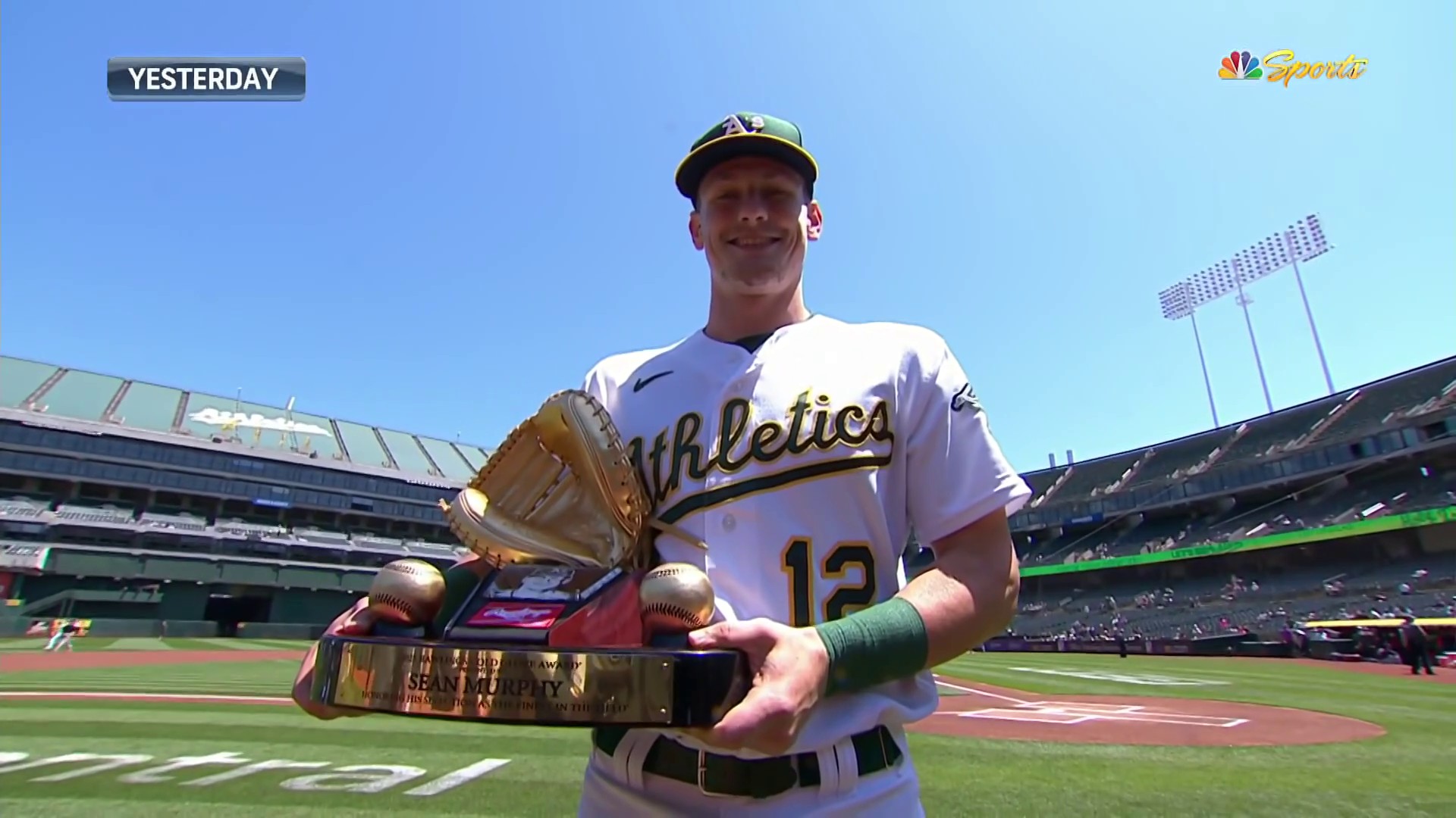 A's on NBCS on X: Sean Murphy received his 2021 AL Gold Glove